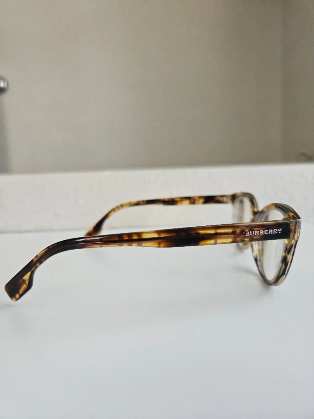 Burberry Esme glasses brown check tortoise 52-16-140 with case and cloth
